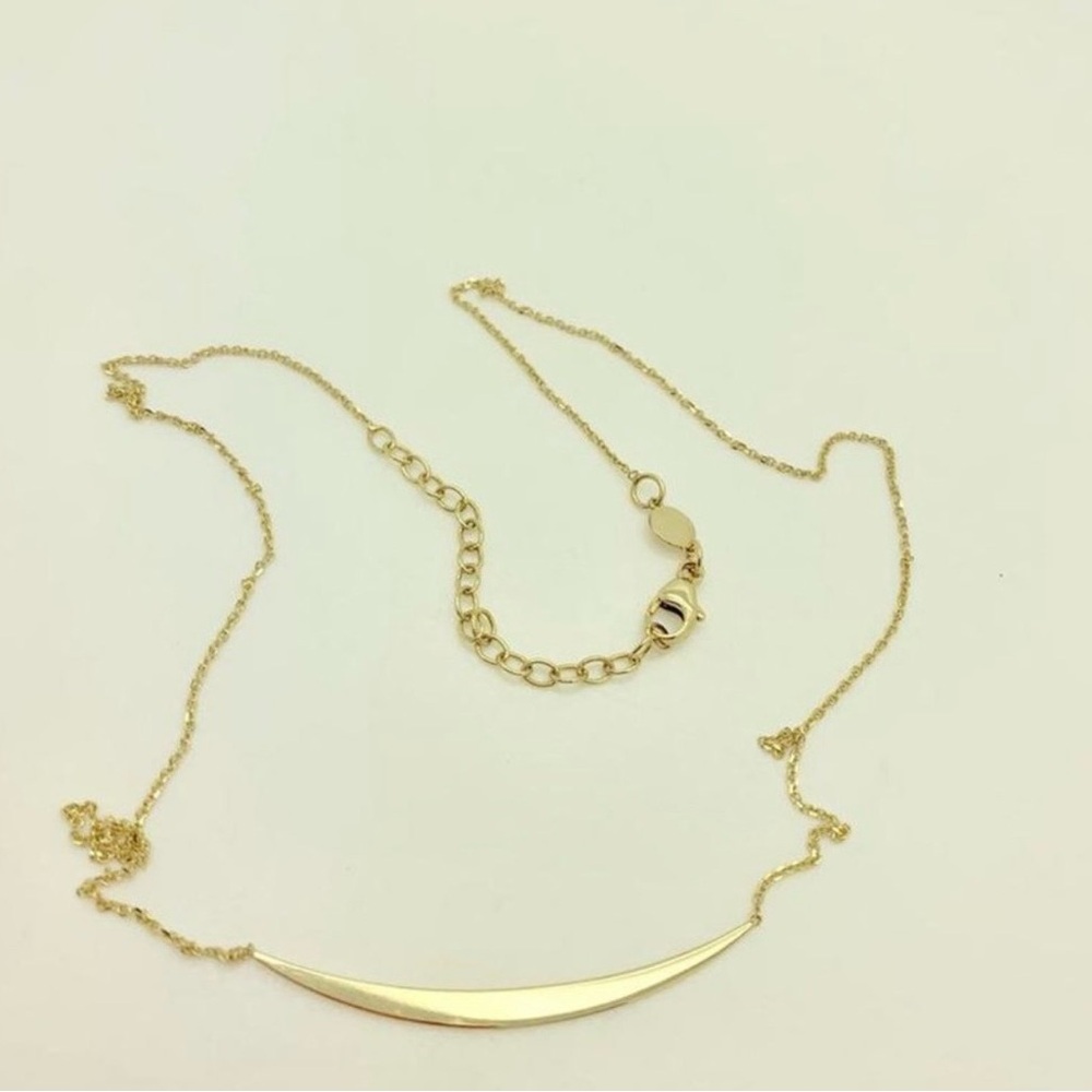 14k Solid Yellow Gold Curved Bar Necklace - Picture 4 of 5